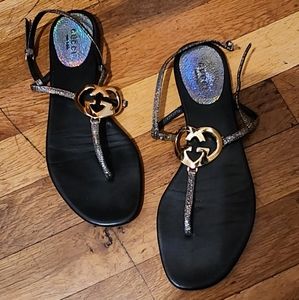 Gucci Ellesmere Sandals double GG Heart logo thong women rare 37 shoes 7.5 black